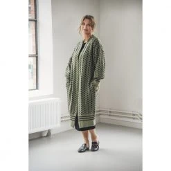 Hèst Oliven Hest Oliven Logo Cardigan Cardigan Green -dame-cardigans Butikk unnamed file 1766