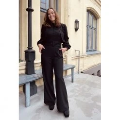 Undorn Dazy Cropped Jakke Black -dame-cardigans Butikk unnamed file 4434