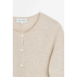 Beige Davida Classic Cardigan Genser Beige -dame-cardigans Butikk unnamed file 508
