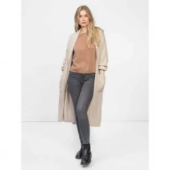 Kashmina Cashmere Cardigan Beige 17 Kashmina Cashmere Cardigan Beige -dame-cardigans Butikk unnamed file 569