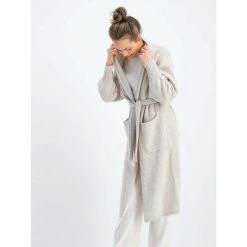 Kashmina Cashmere Cardigan Beige 21 Kashmina Cashmere Cardigan Beige -dame-cardigans Butikk unnamed file 573